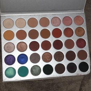 Authentic Jaclyn Hill Palette by Morphe
